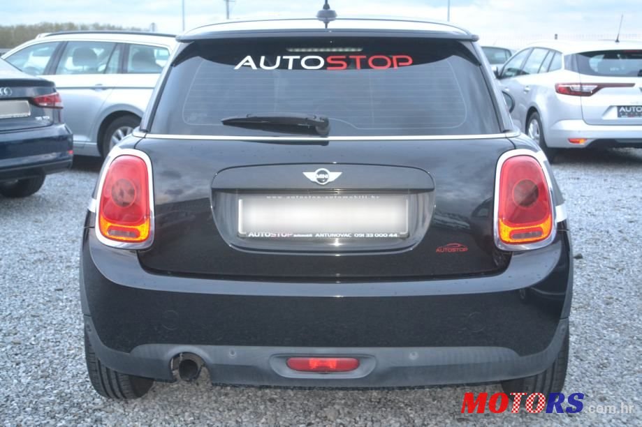 2014' MINI One Diesel F56 photo #5