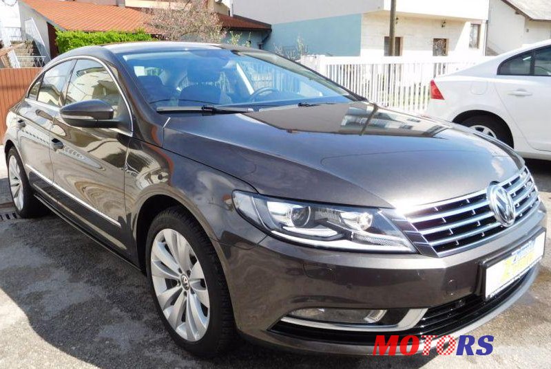 2014' Volkswagen Passat photo #1