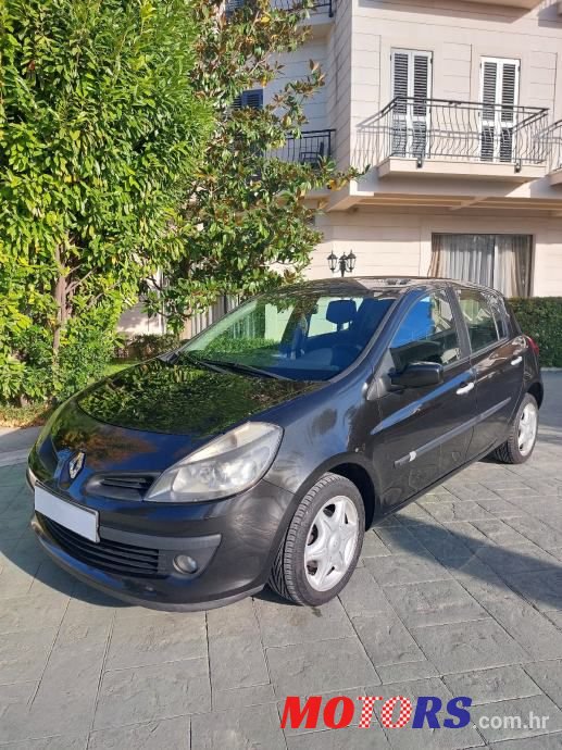 2007' Renault Clio 1,5 Dci photo #1