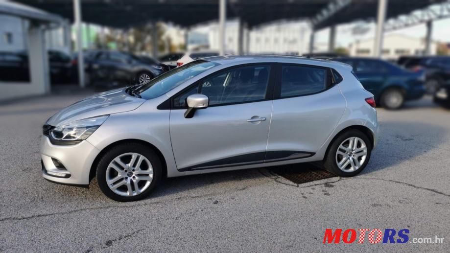 2019' Renault Clio photo #4
