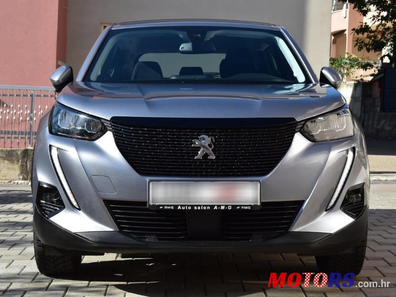 2021' Peugeot 2008 1,2 Puretech photo #2