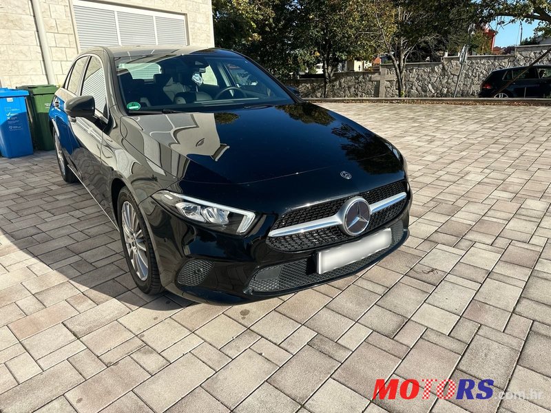 2019' Mercedes-Benz A-Klasa 200 photo #1