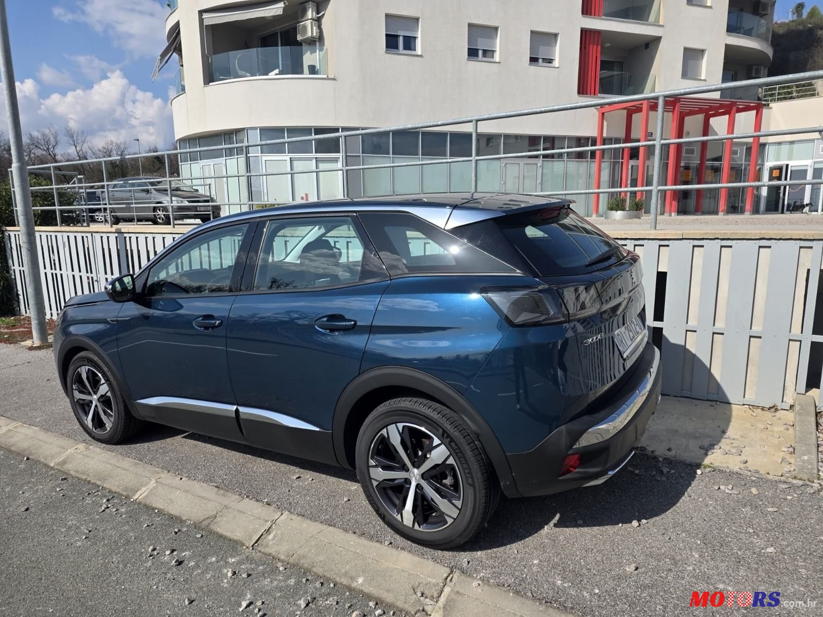 2021' Peugeot 3008 1,5 Bluehdi photo #2