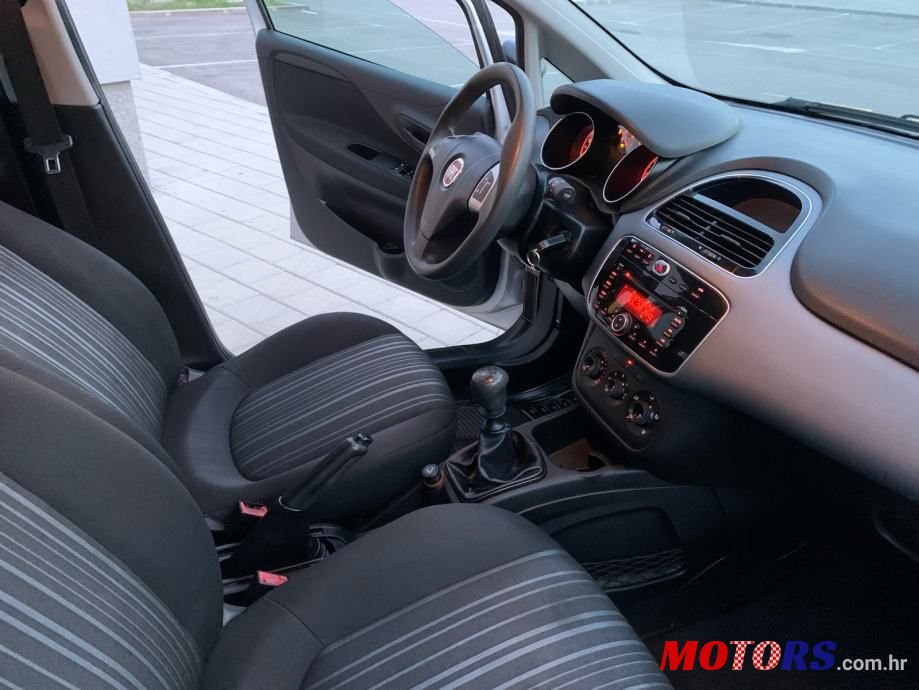 2010' Fiat Punto Evo 1,4 8V photo #5