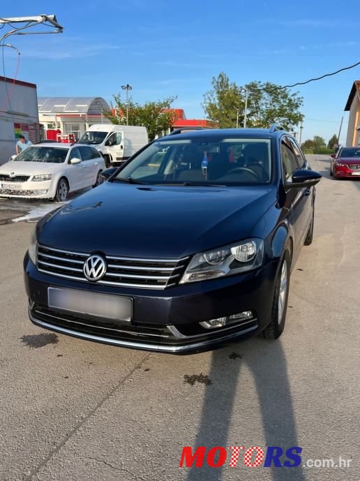2014' Volkswagen Passat Variant photo #3