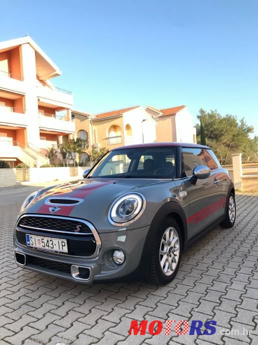 2015' MINI Cooper Sd photo #1