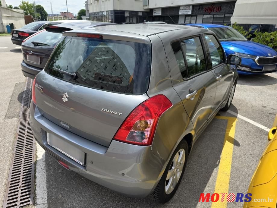 2008' Suzuki Swift 1,3 Glx photo #2