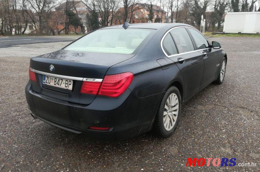 2009' BMW Serija 7 730D photo #2