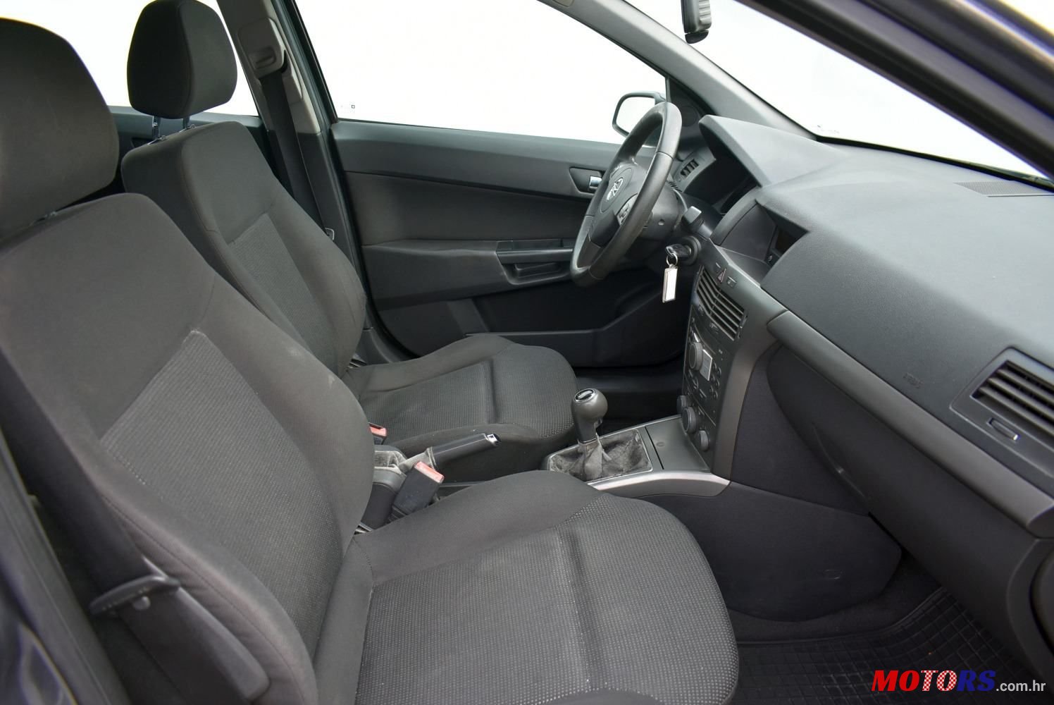 2005' Opel Astra 1,7 Cdti photo #5