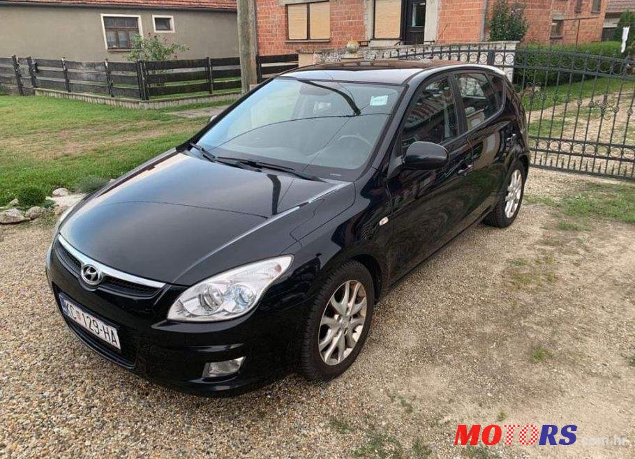 2009' Hyundai I30 1,6 Crdi photo #1