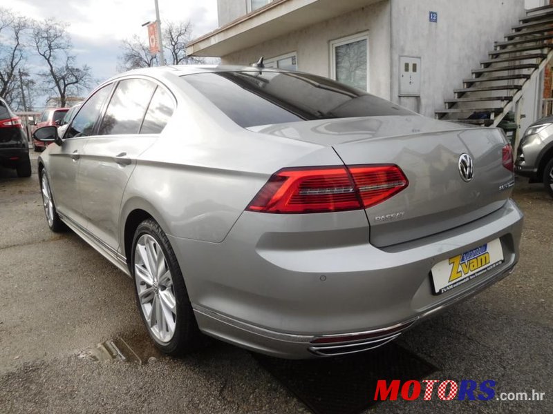 2015' Volkswagen Passat 2,0 Tdi Bmt photo #5