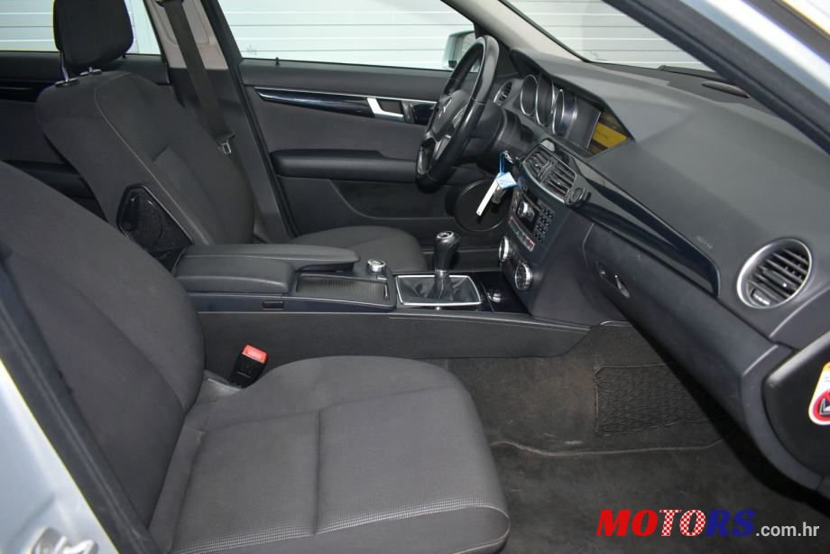 2011' Mercedes-Benz C-Klasa 200 Cdi T-Model photo #5