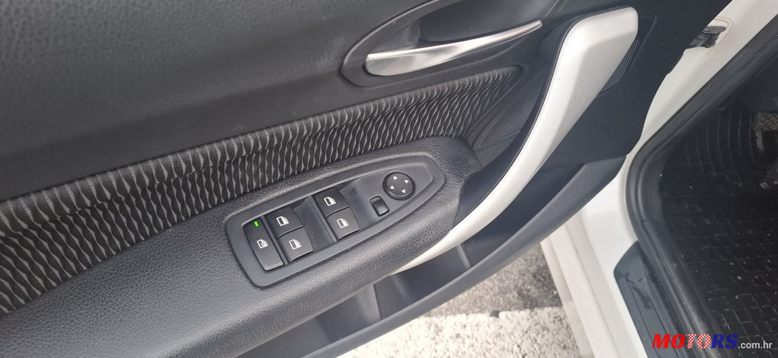 2012' BMW Serija 1 118D photo #3