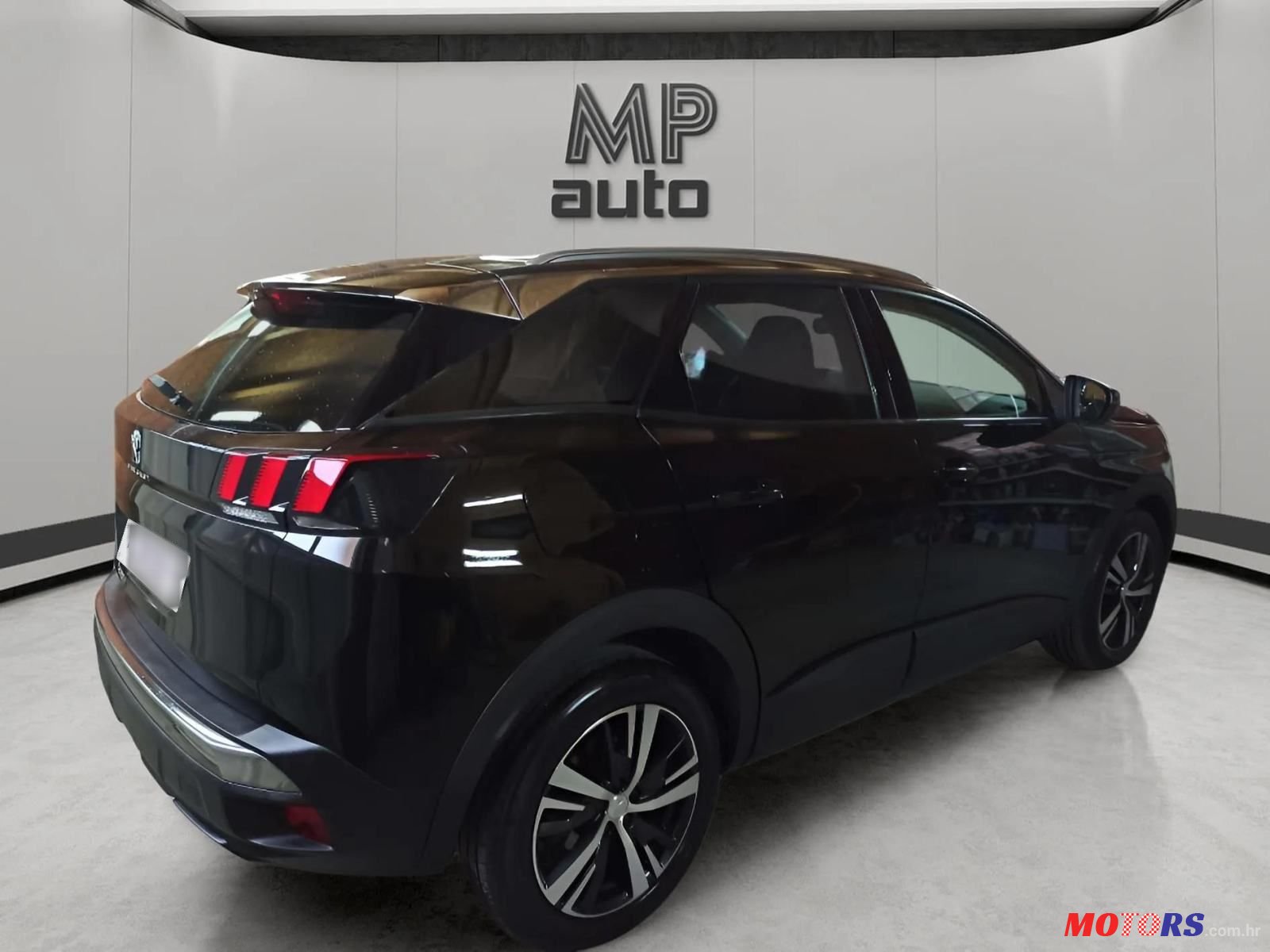 2018' Peugeot 3008 1,2 Puretech photo #3