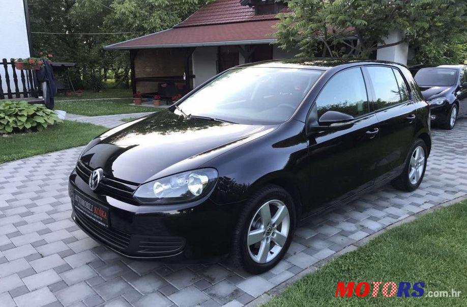 2010' Volkswagen Golf VI 1,6 Tdi photo #1
