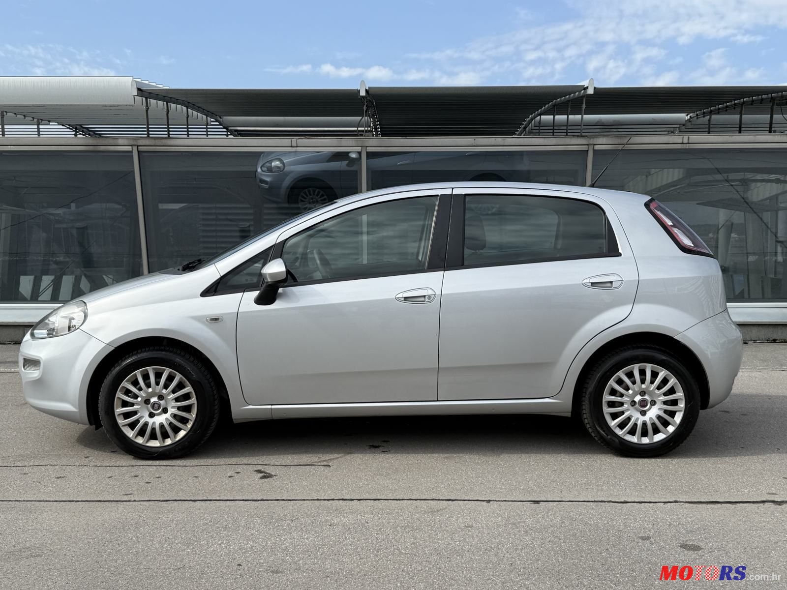 2013' Fiat Grande Punto 1.3Jtd photo #2