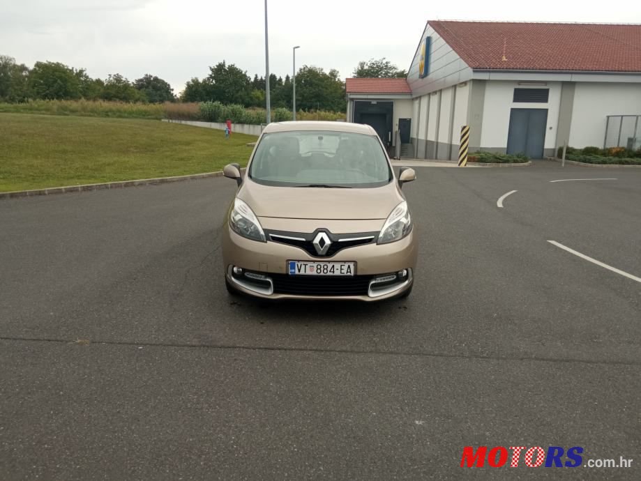 2014' Renault Scenic Dci photo #2