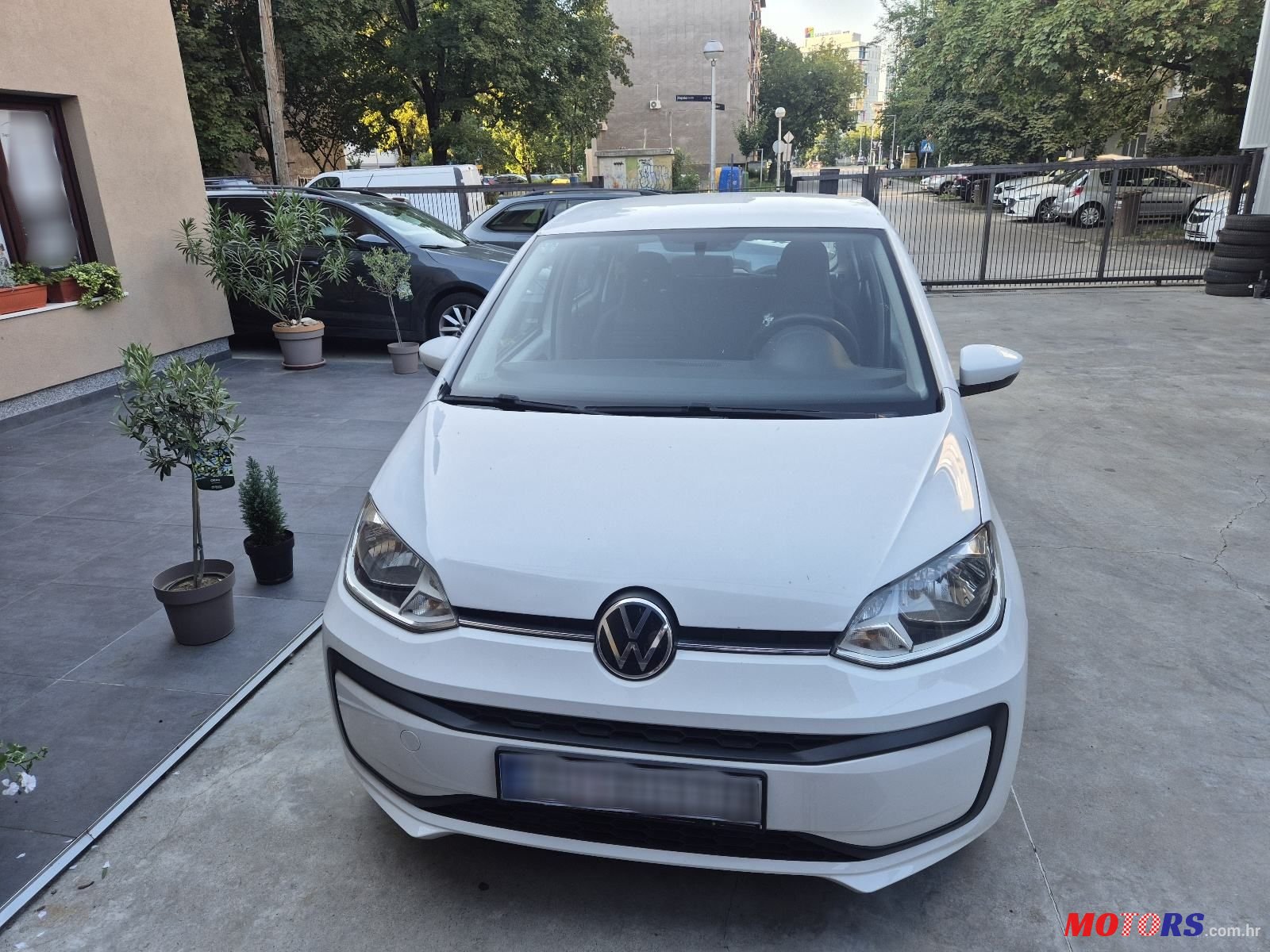 2016' Volkswagen Up! 1,0 photo #2