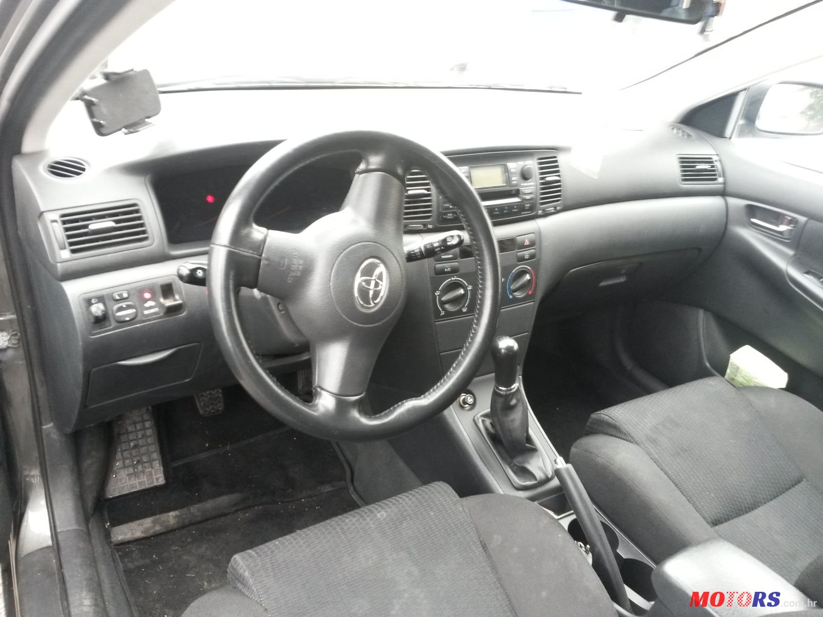 2005' Toyota Corolla photo #3