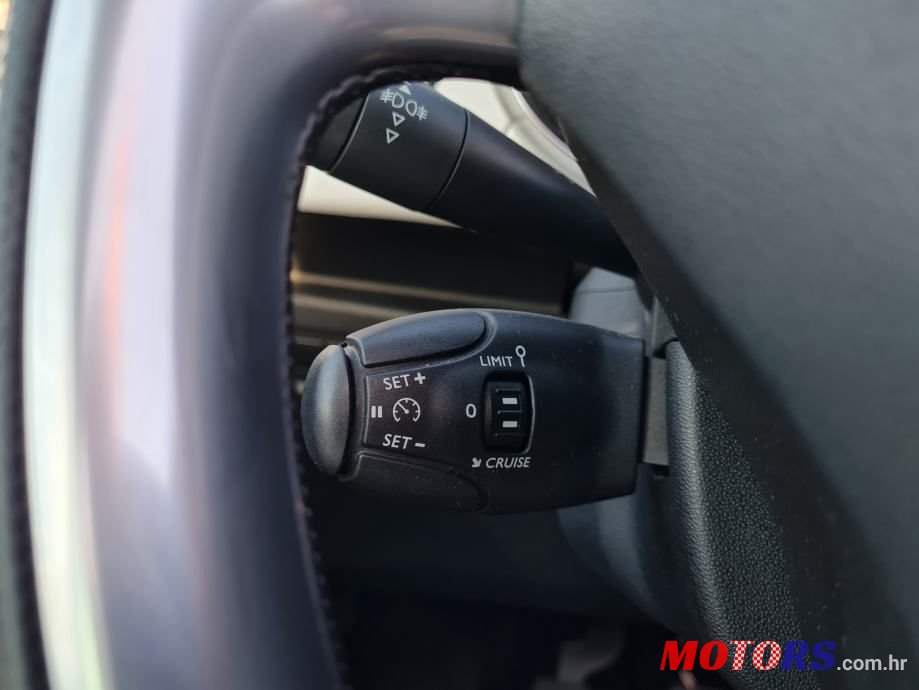 2016' DS Automobiles Ds3 Crossback photo #4