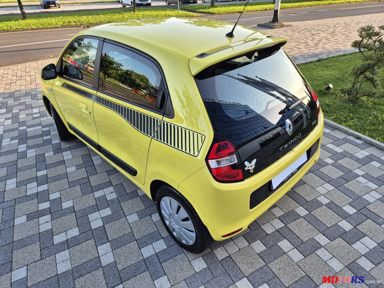 2016' Renault Twingo Sce photo #5