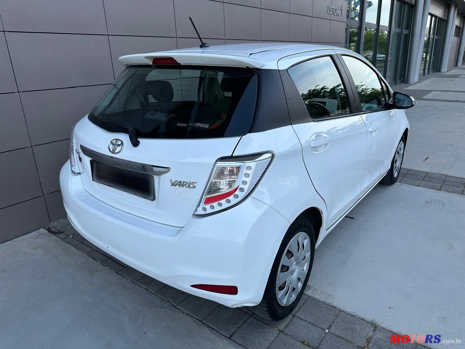 2013' Toyota Yaris 1.3 photo #5