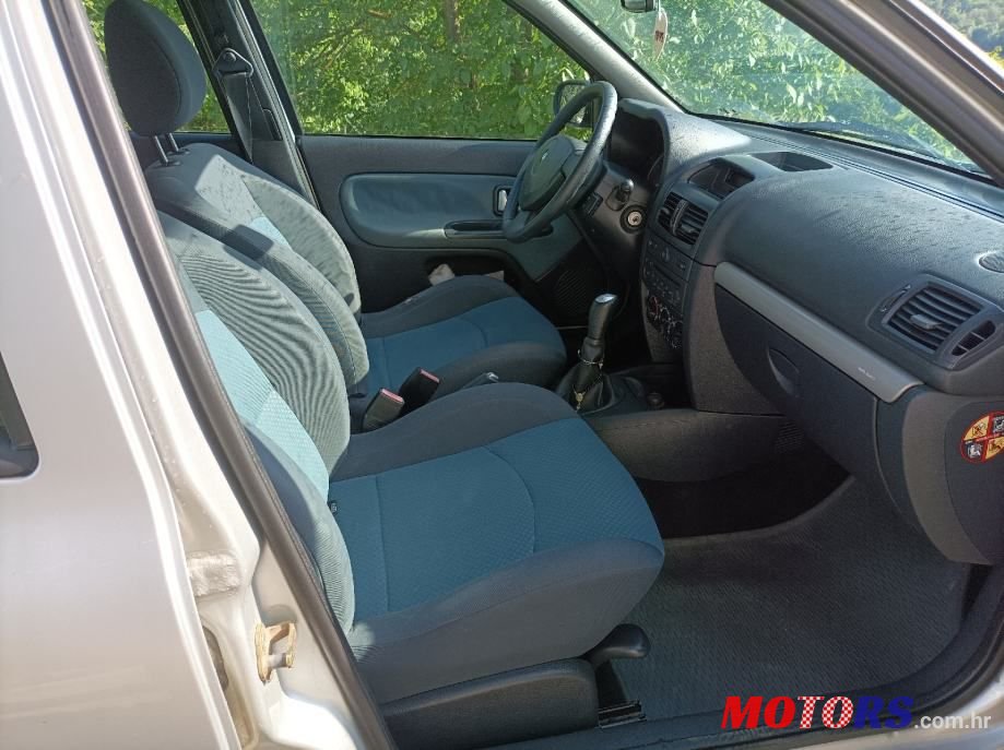 2006' Renault Clio 1,5 Dci photo #6