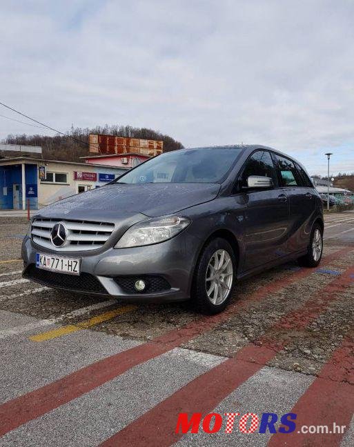 2012' Mercedes-Benz B-Klasa 180 photo #1
