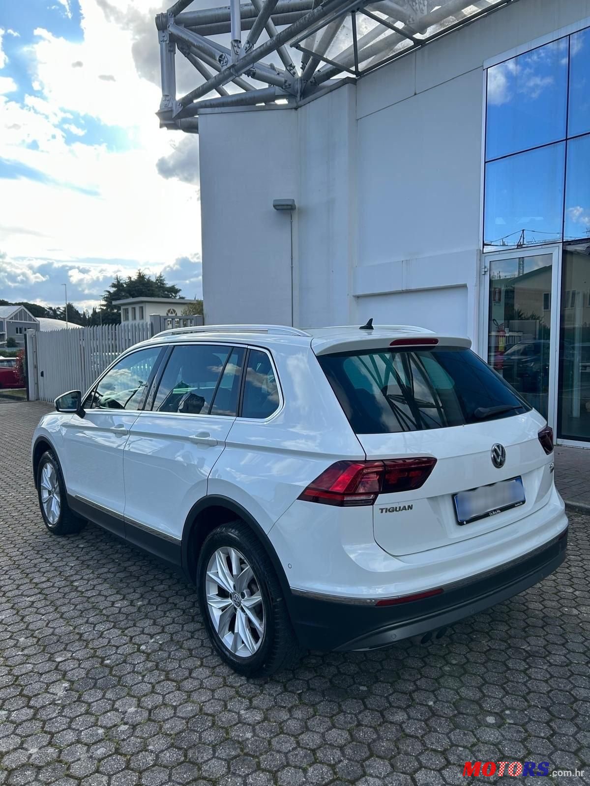 2017' Volkswagen Tiguan 2,0 Tdi Bmt photo #3
