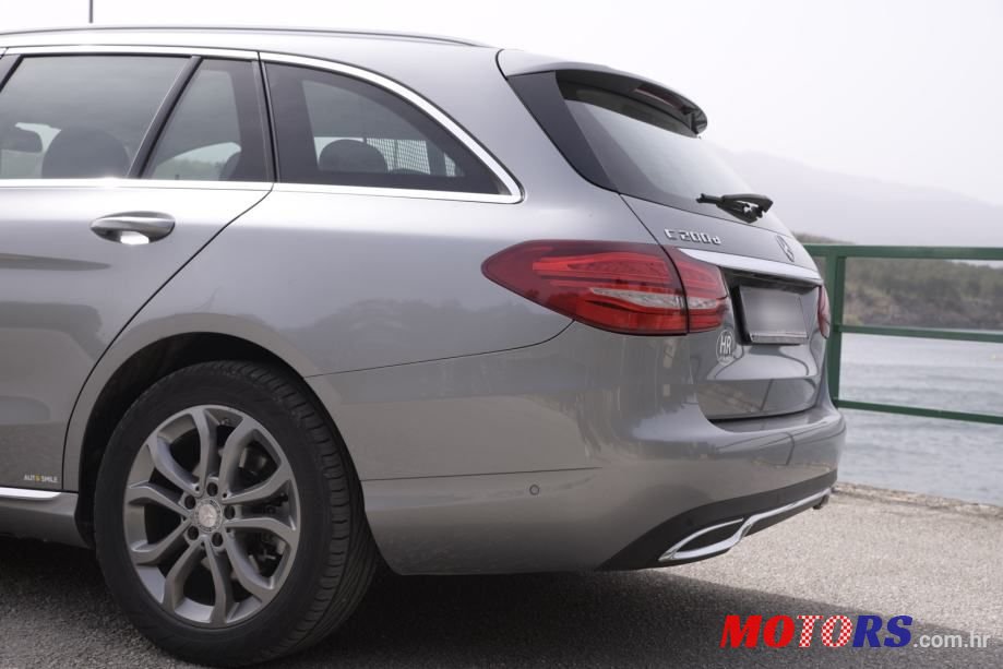 2015' Mercedes-Benz C-Klasa 200 D photo #6