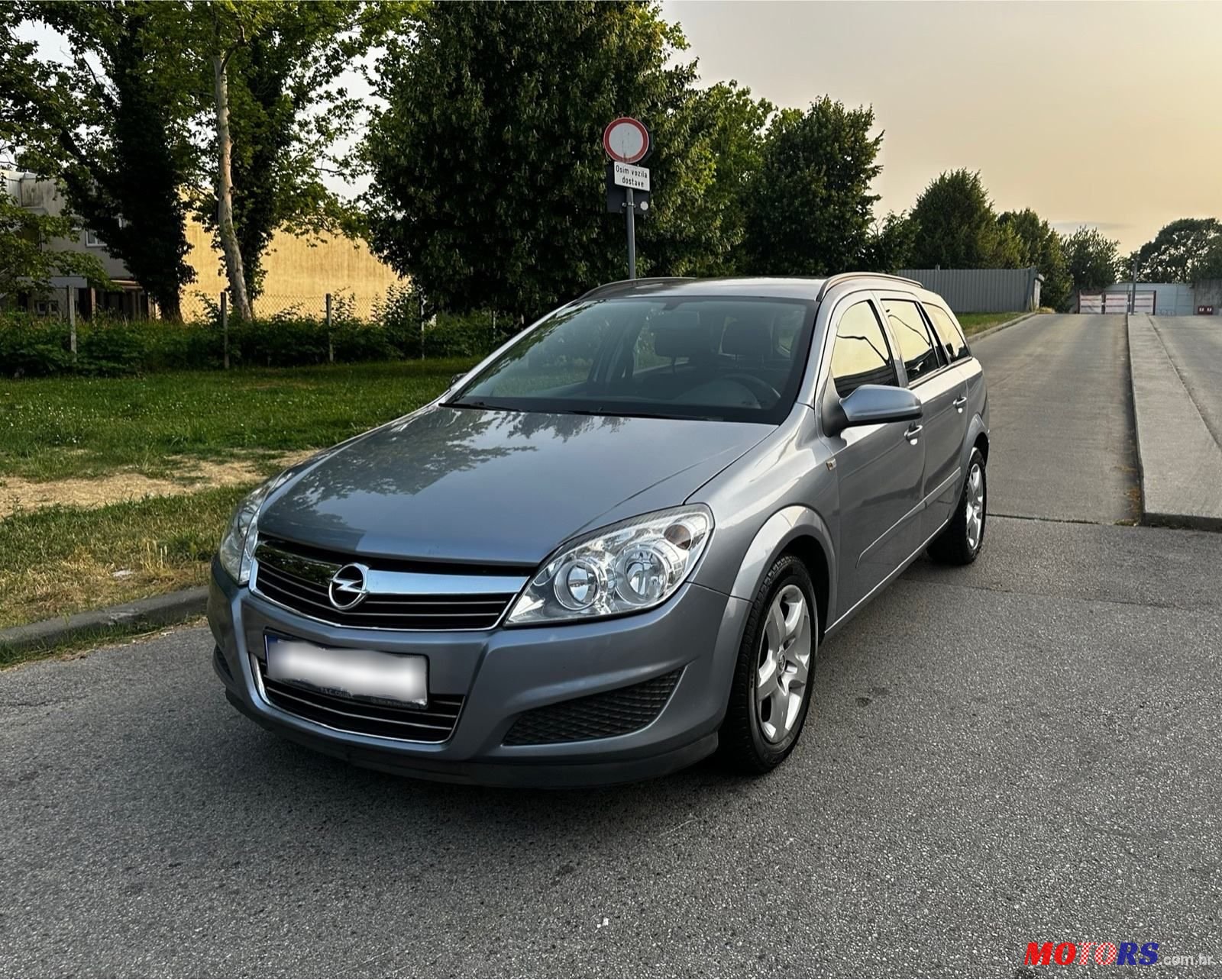 2007' Opel Astra 1,7 Cdti photo #1