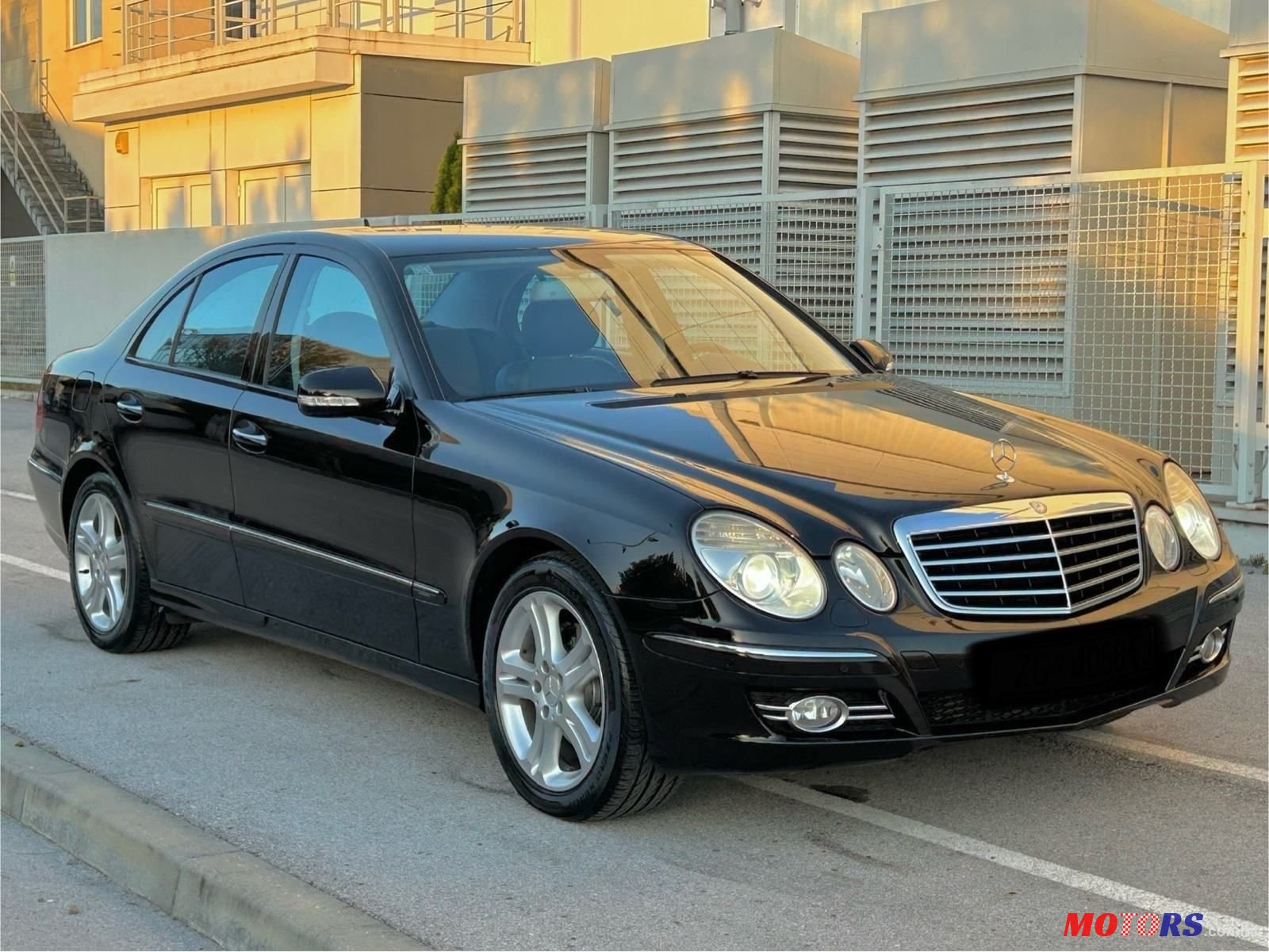 2006' Mercedes-Benz E-Klasa photo #3