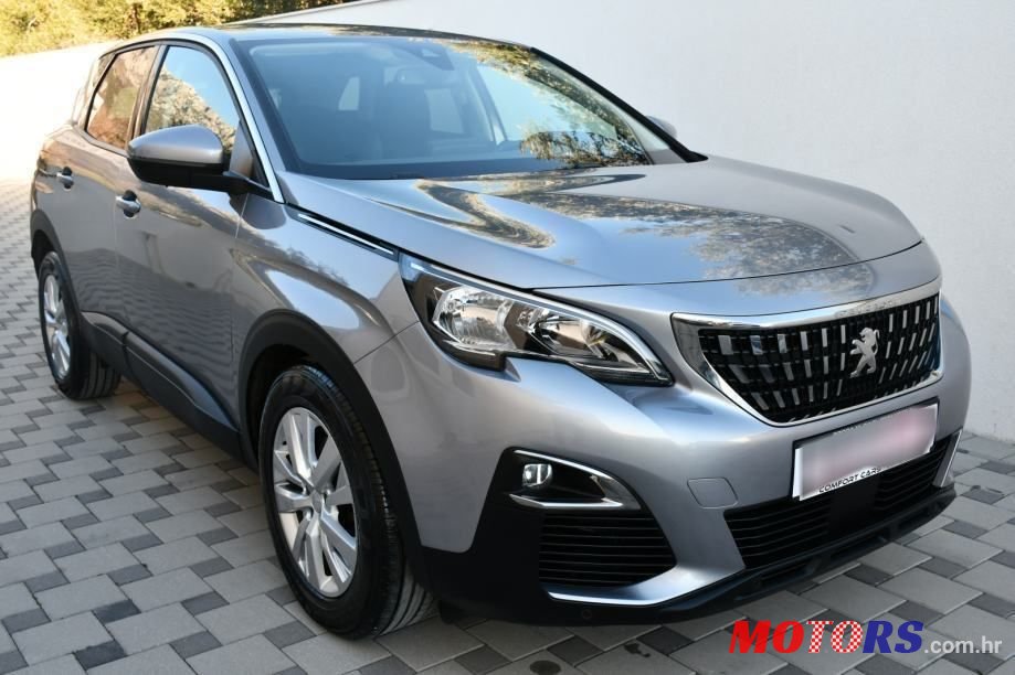2019' Peugeot 3008 1,5 Bluehdi photo #1