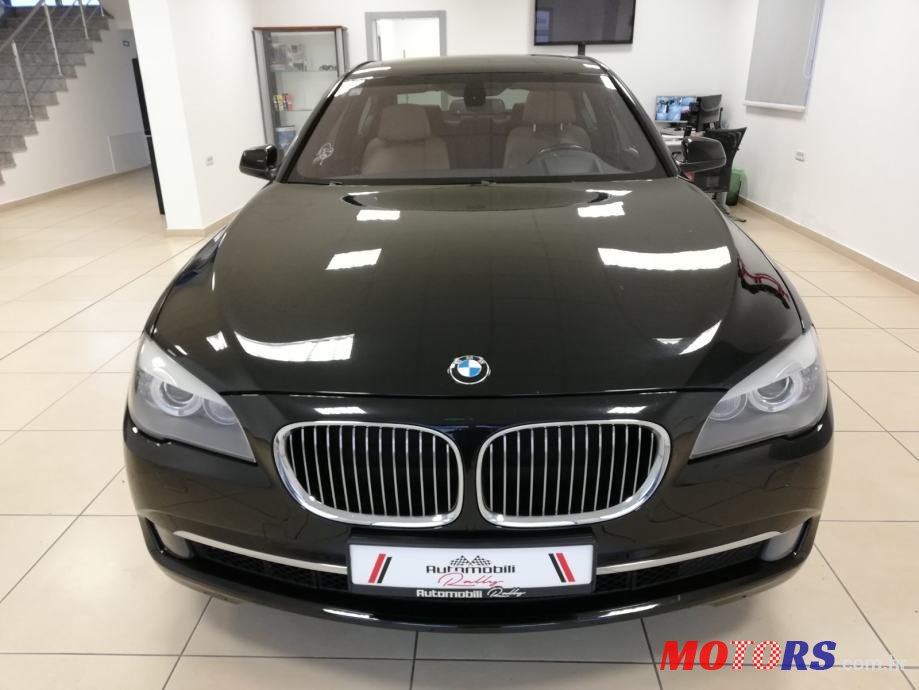 2009' BMW Serija 7 730D photo #2