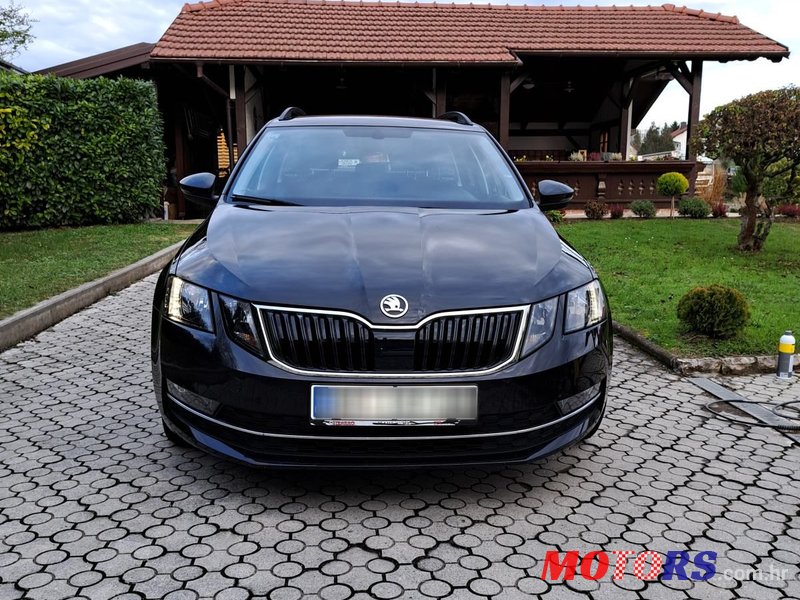 2020' Skoda Octavia Combi photo #2