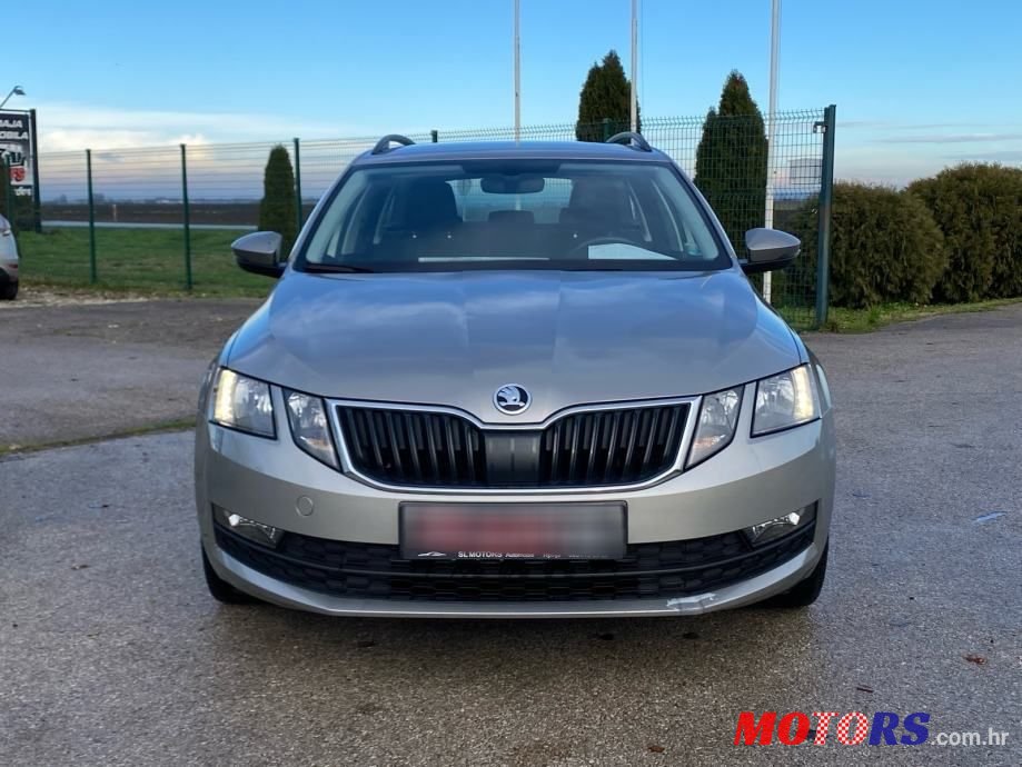 2018' Skoda Octavia Combi photo #5