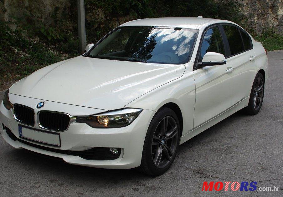 2013' BMW Serija 3 330D photo #1