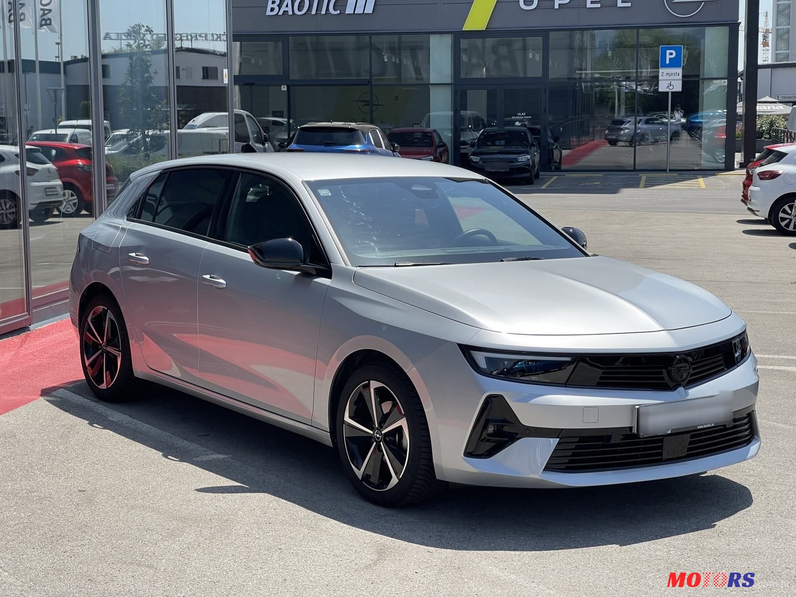 2024' Opel Astra 1,2 Turbo photo #3