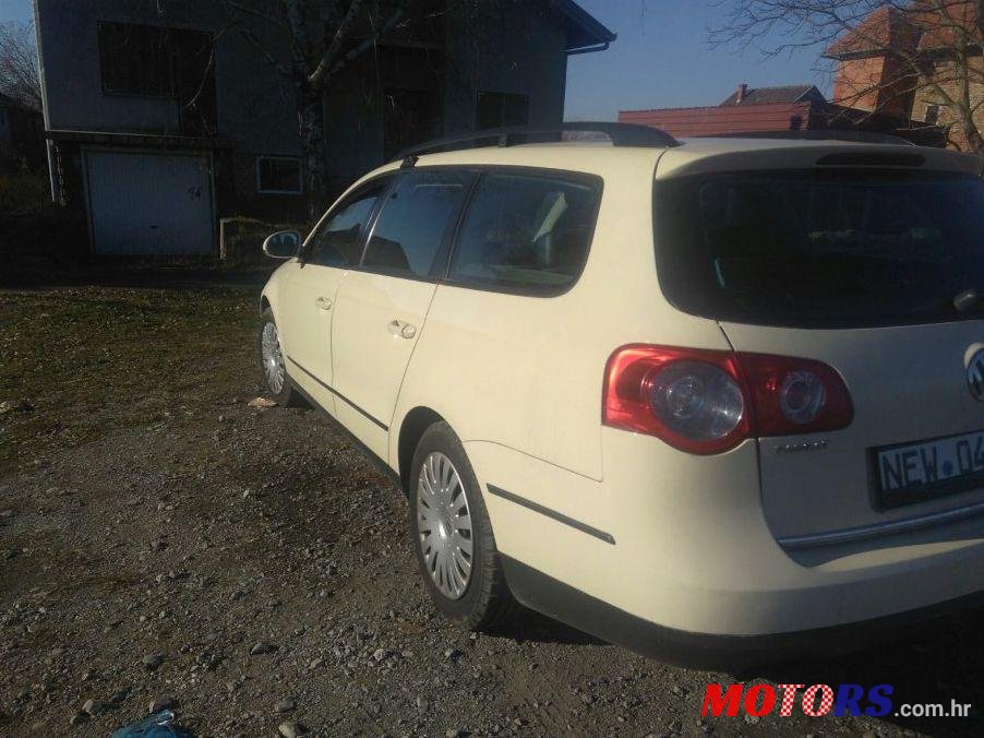 2010' Volkswagen Passat Variant 2,0 Tdi photo #1