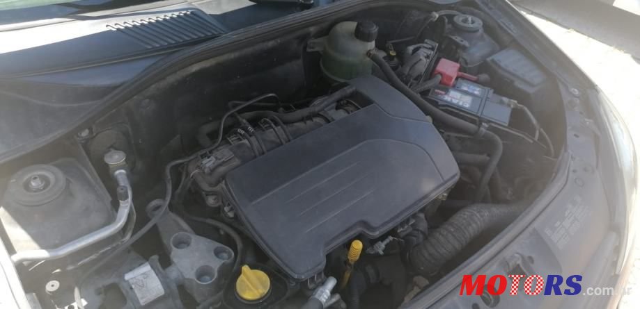 2006' Renault Clio 1.2 photo #6