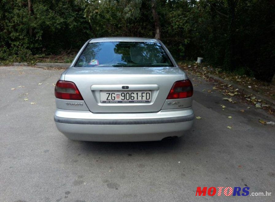 1999' Volvo S40 1,9 Td photo #1