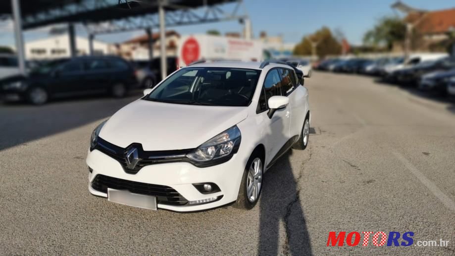 2019' Renault Clio photo #2