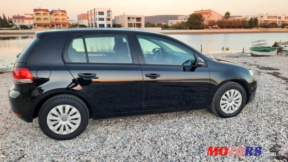 2011' Volkswagen Golf 6 photo #3