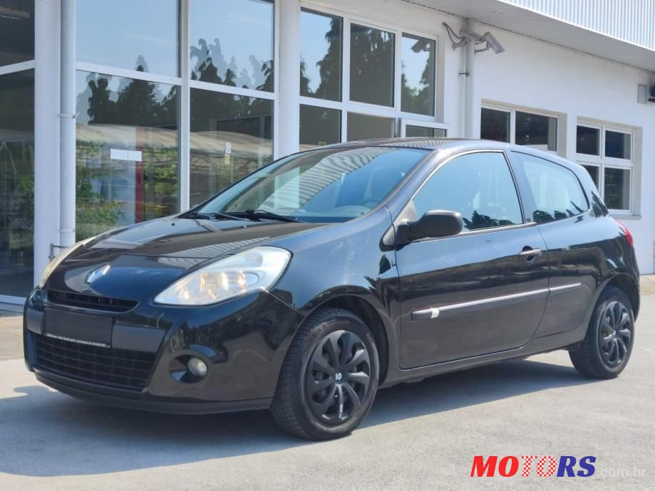 2009' Renault Clio 1,5 Dci photo #1