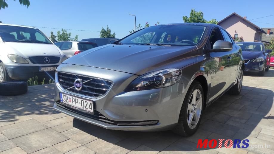 2016' Volvo V40 D3 photo #1