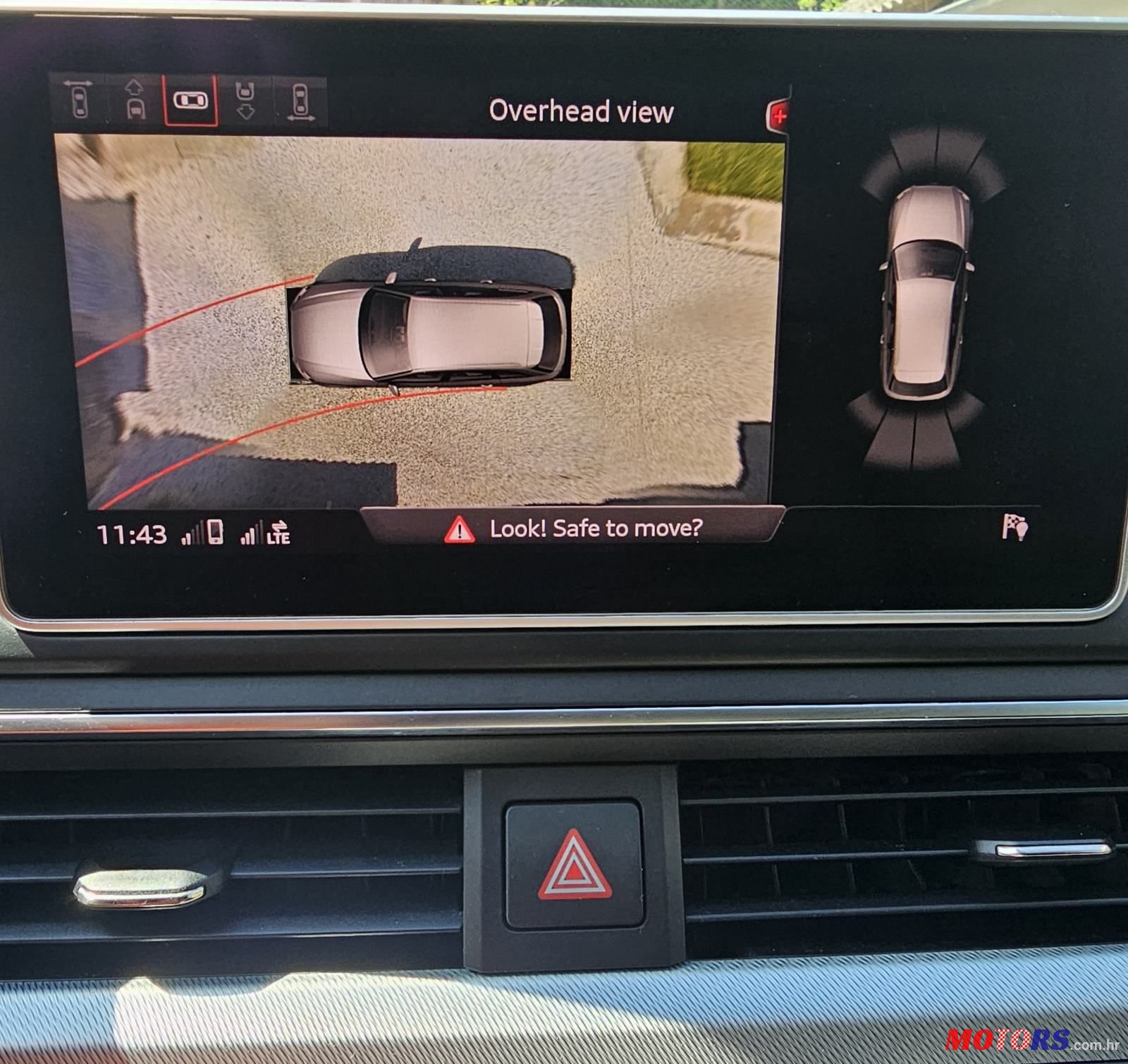 2017' Audi A4 Avant photo #3