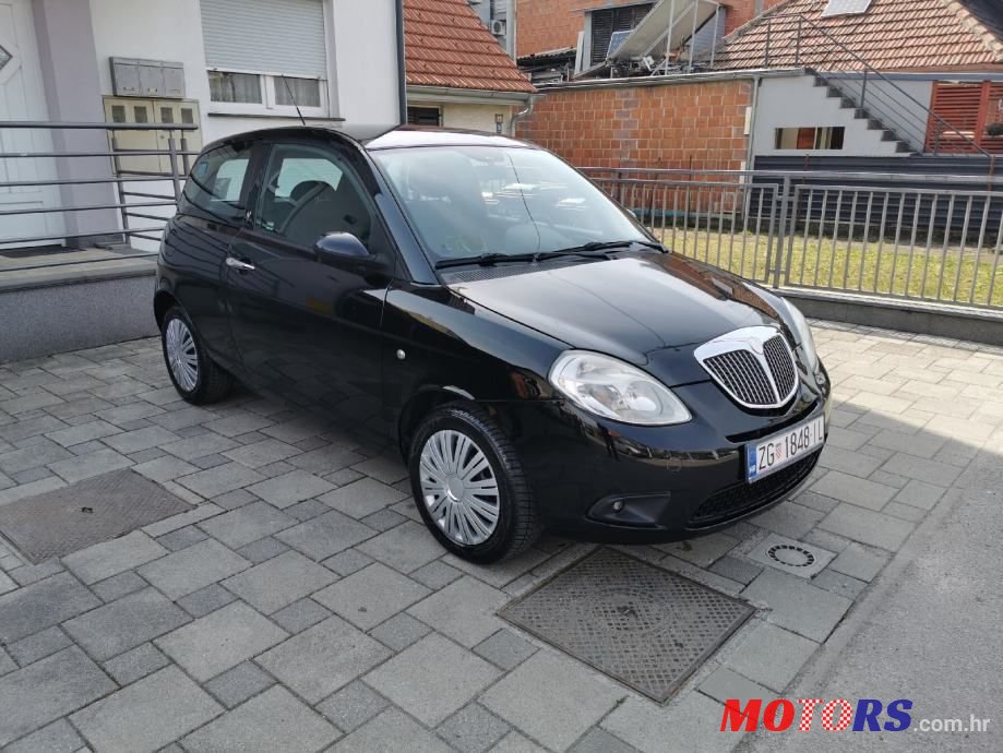 2008' Lancia Y 1,2 photo #1