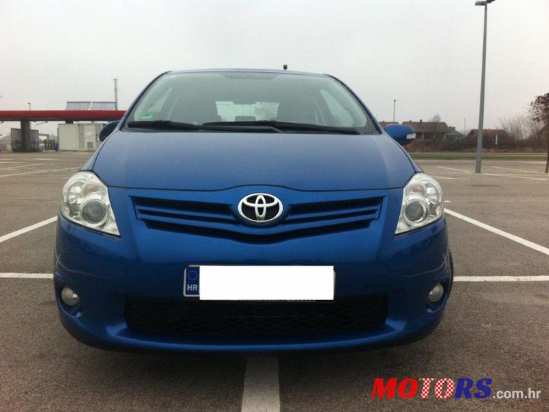 2011' Toyota Auris 1,4 D-4D Cool photo #1