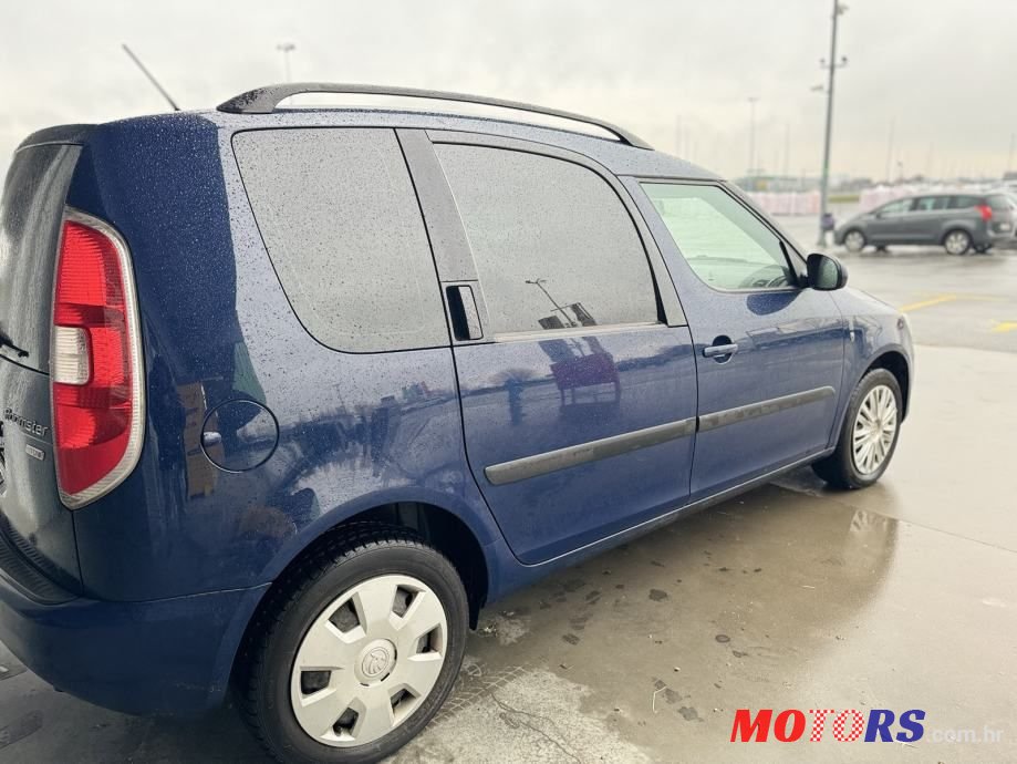 2013' Skoda Roomster 1,6 Tdi photo #6