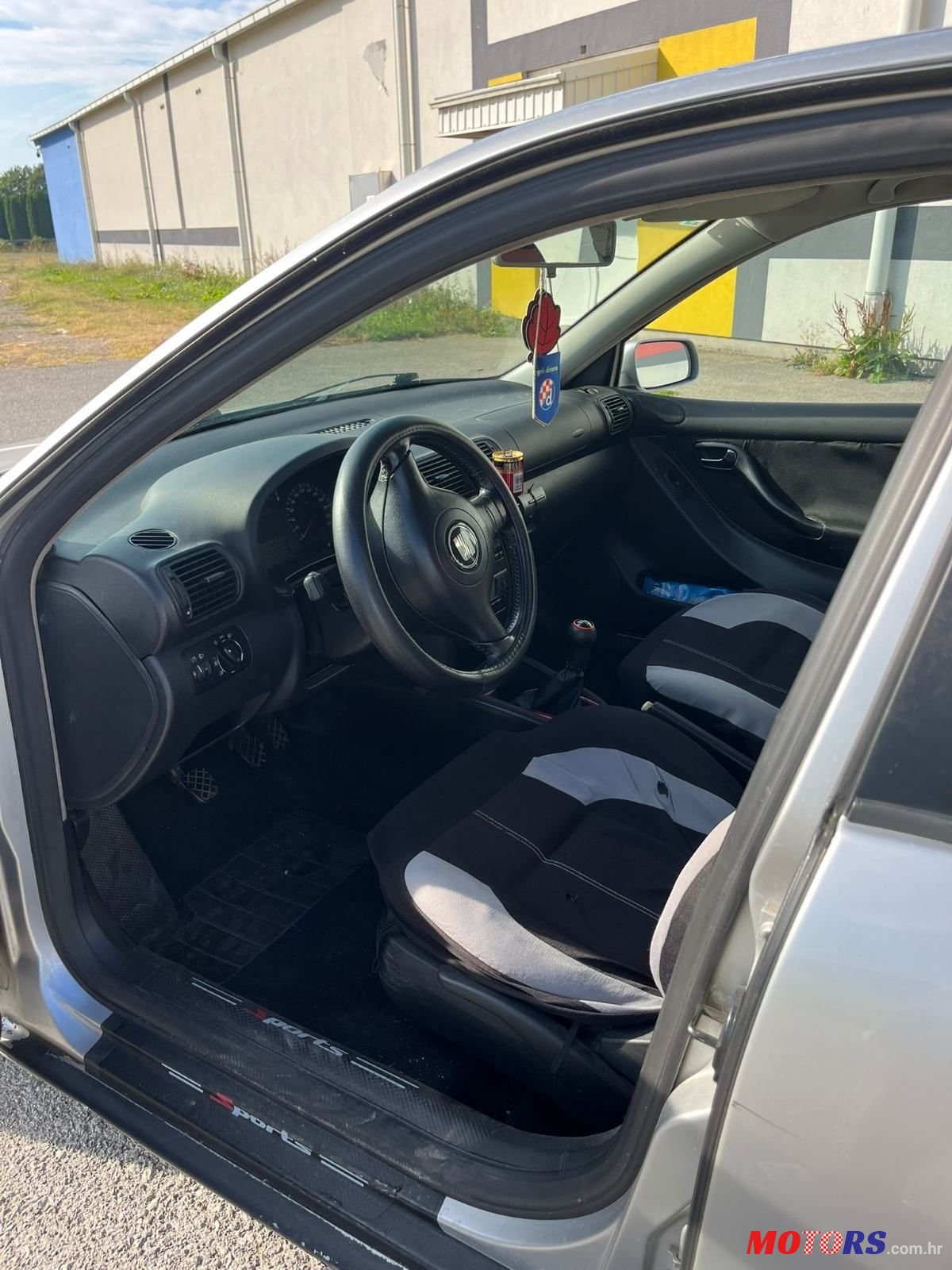 2003' SEAT Toledo 1,9 Tdi Sport photo #4